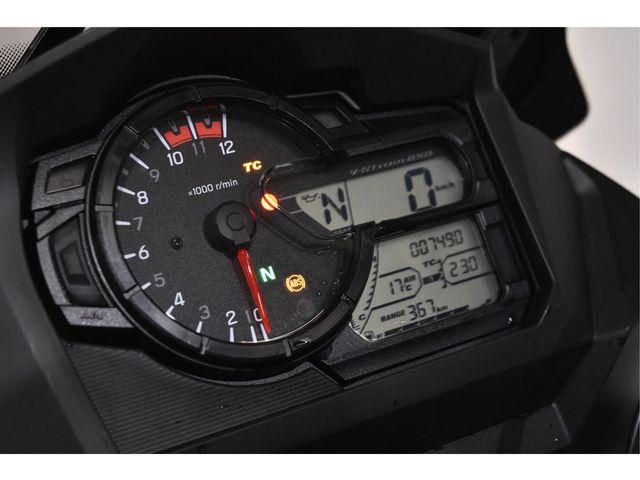 suzuki - v-strom-650-xta