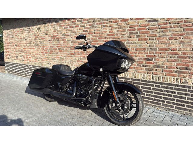 harley-davidson - road-glide-cvo-fltrxse