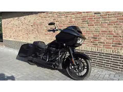 Harley-Davidson Road Glide Fltrx Black Out CVO Vance & Hines Roadglide 2020 occasion – foto 13 van 16