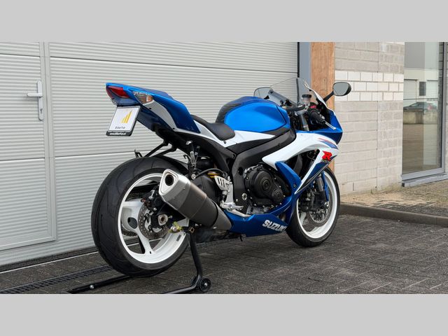 suzuki - gsx-r-600