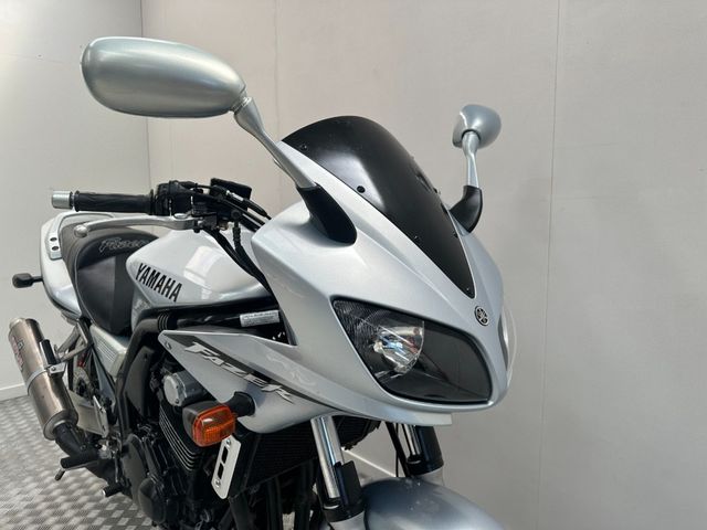 yamaha - fzs-600-fazer