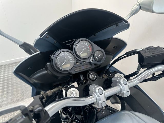 yamaha - fzs-600-fazer