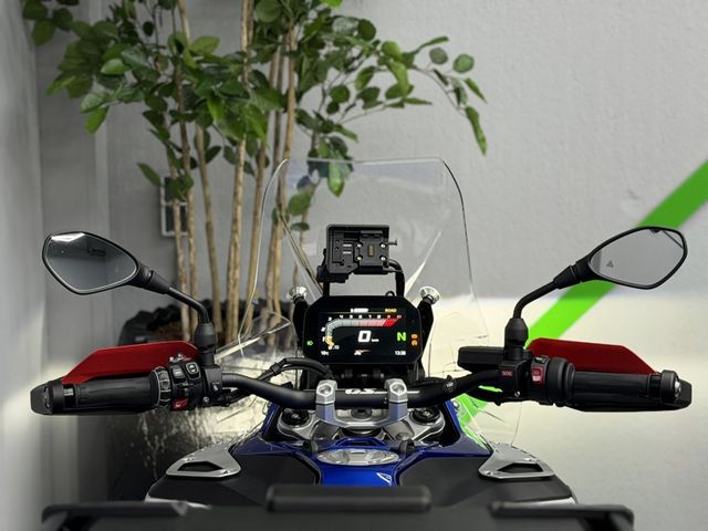 bmw - r-1300-gs-adventure-trophy