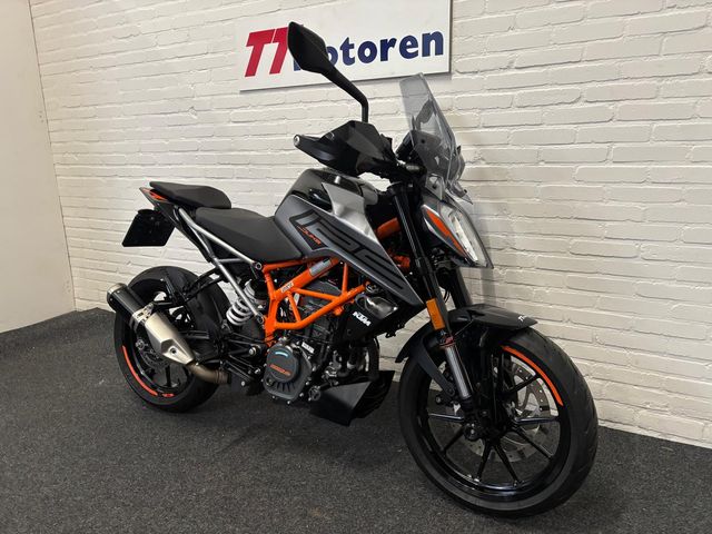 ktm - 125-duke