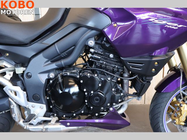 triumph - tiger-1050