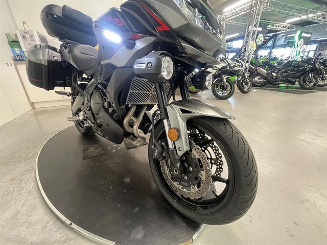 kawasaki - versys-650-grand-tourer