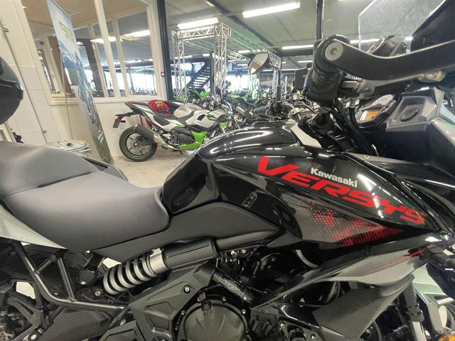 kawasaki - versys-650-grand-tourer