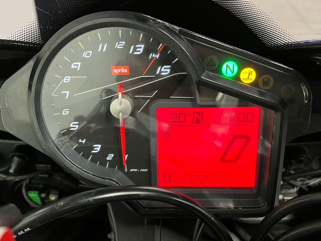 aprilia - rsv-4-r