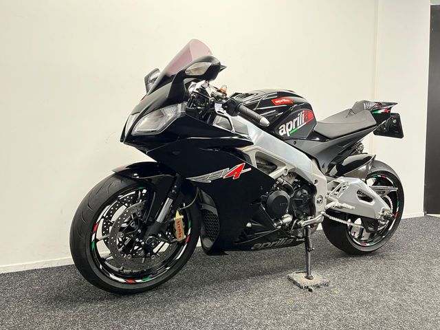 aprilia - rsv-4-r