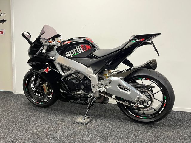 aprilia - rsv-4-r