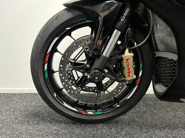 aprilia - rsv-4-r