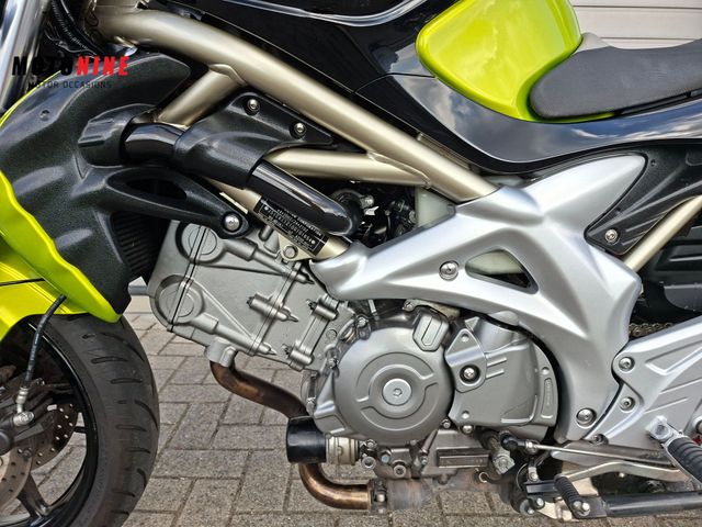 suzuki - sfv-650-gladius-abs