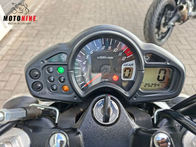 suzuki - sfv-650-gladius-abs