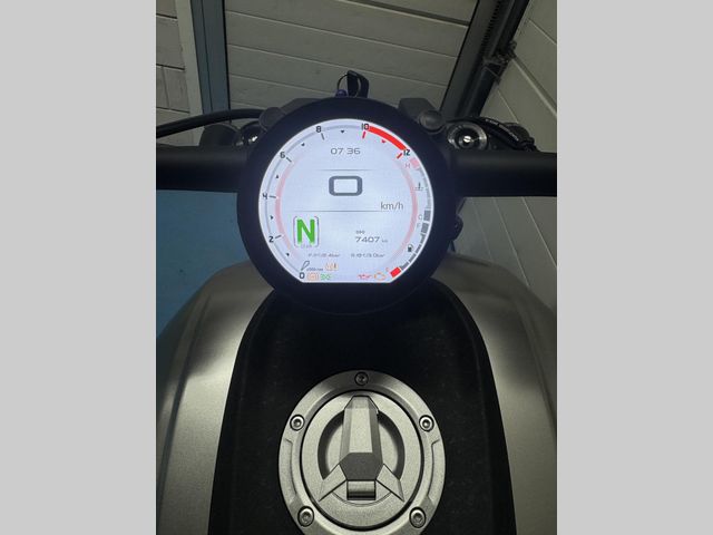 QJMOTOR - srv-600-v