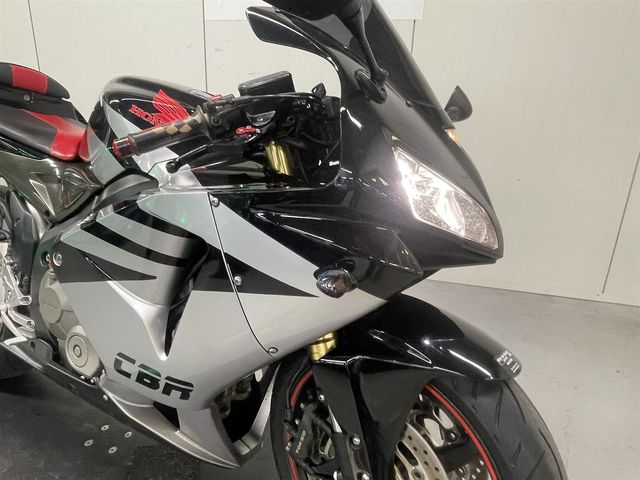 honda - cbr-600-rr