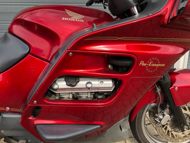 honda - st-1100-pan-european