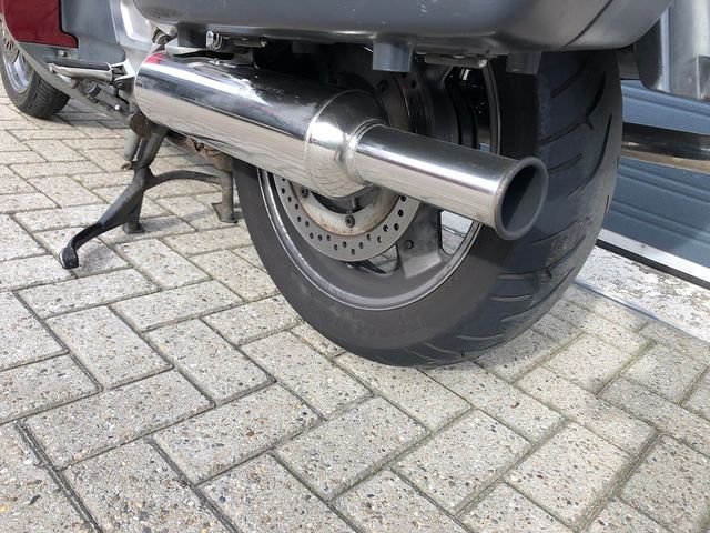 honda - st-1100-pan-european