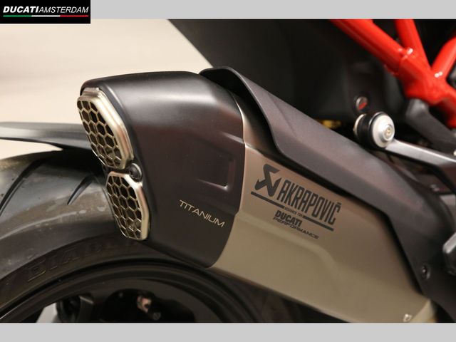 ducati - multistrada-v4-s-pikes-peak