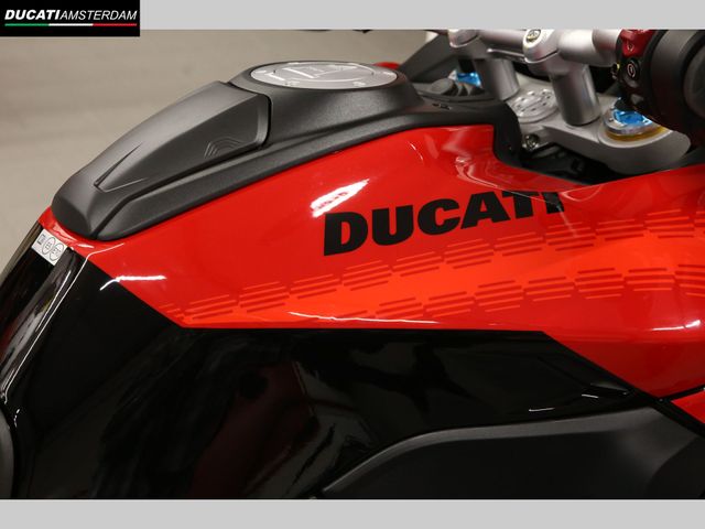 ducati - multistrada-v4-s-pikes-peak