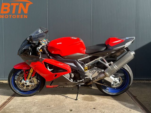 aprilia - rsv-1000-r-factory