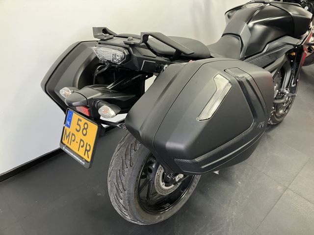 yamaha - tracer-900-abs