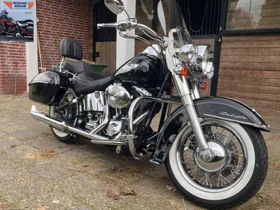 HARLEY-DAVIDSON SOFTAIL DELUXE FLSTNI – foto 2