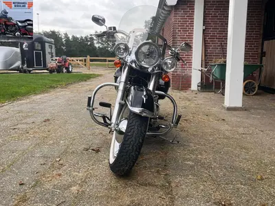 HARLEY-DAVIDSON SOFTAIL DELUXE FLSTNI – foto 3