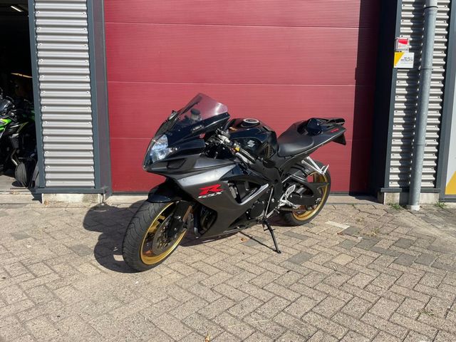 suzuki - gsx-r-750