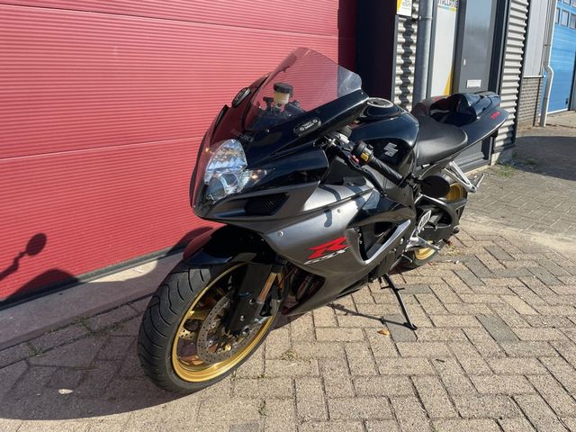 suzuki - gsx-r-750