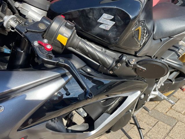 suzuki - gsx-r-750