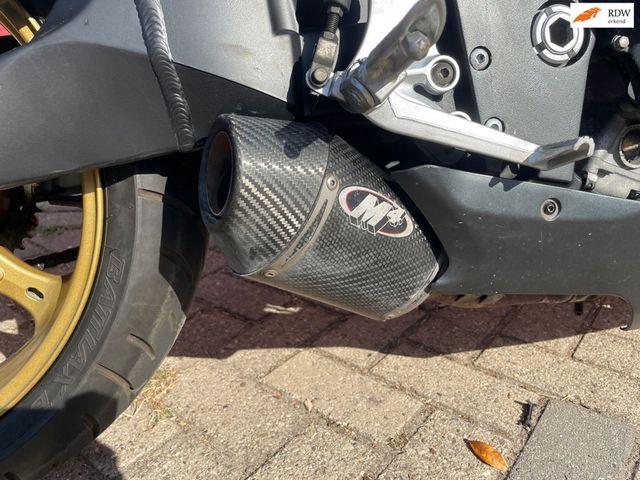 suzuki - gsx-r-750