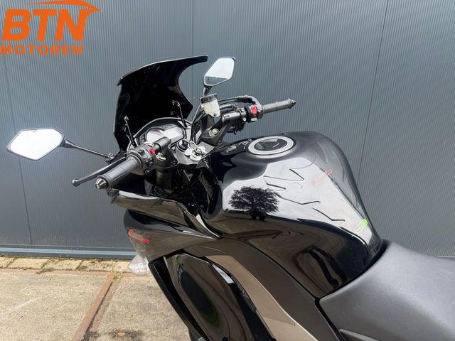 kawasaki - z-1000-sx-abs