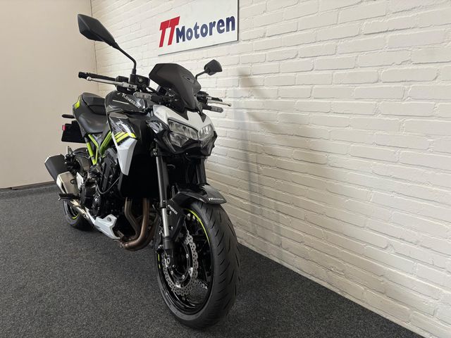 kawasaki - z900