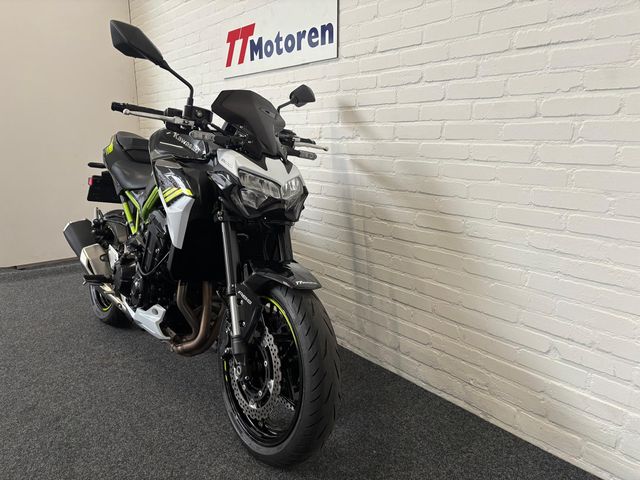 kawasaki - z900
