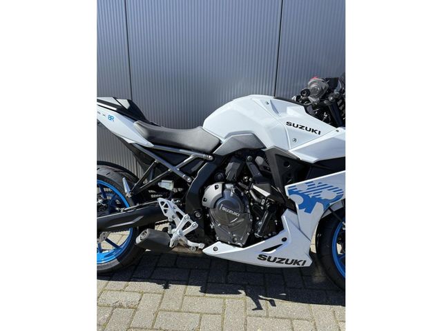 suzuki - gsx-8r