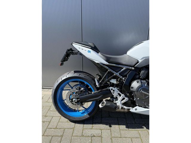 suzuki - gsx-8r
