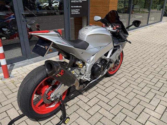 aprilia - rsv-4-1100