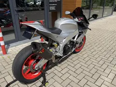 Aprilia RSV4 Akrapovic Carbon 2009 occasion – foto 3 van 20