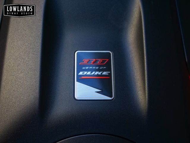 ktm - 1390-super-duke-r