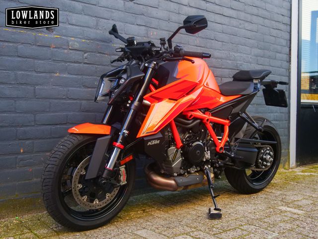 ktm - 1390-super-duke-r