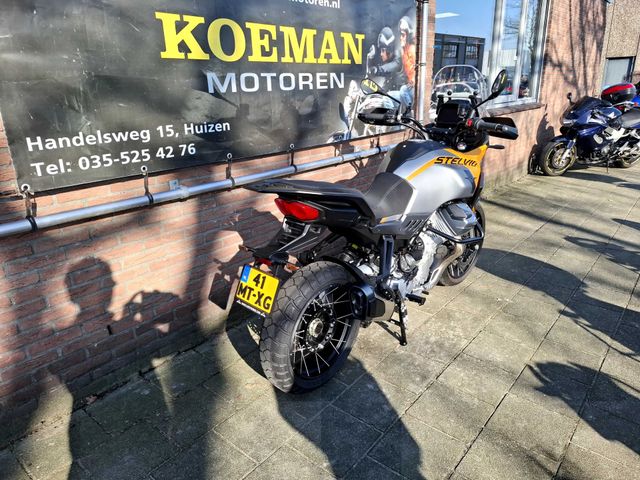 moto-guzzi - stelvio