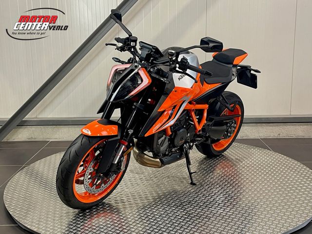 ktm - 1290-super-duke-r