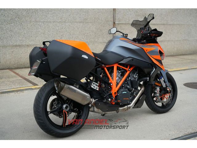 ktm - 1290-super-duke-gt