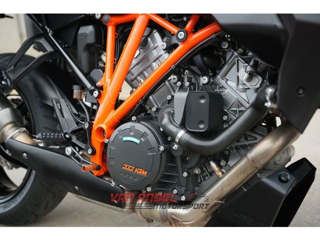 ktm - 1290-super-duke-gt