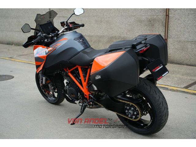 ktm - 1290-super-duke-gt