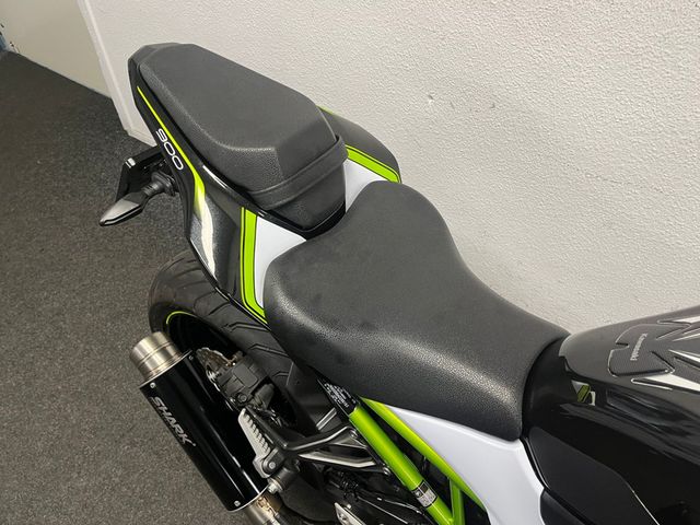 kawasaki - z900