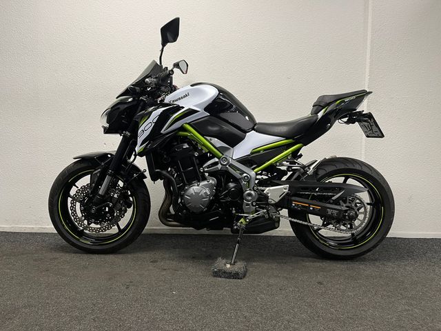kawasaki - z900