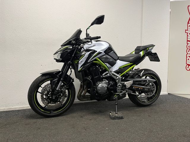 kawasaki - z900