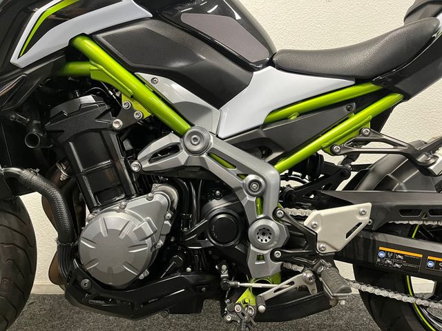 kawasaki - z900