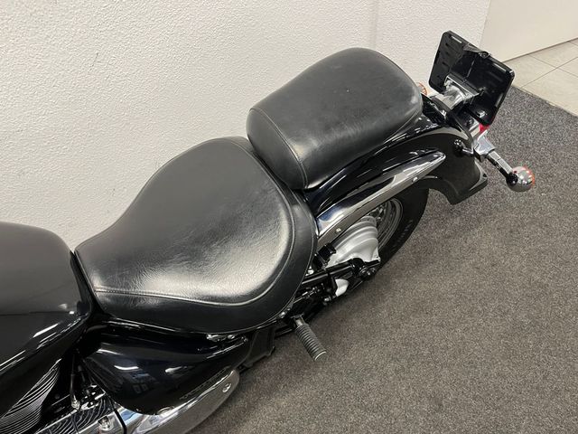 suzuki - vl-800-volusia